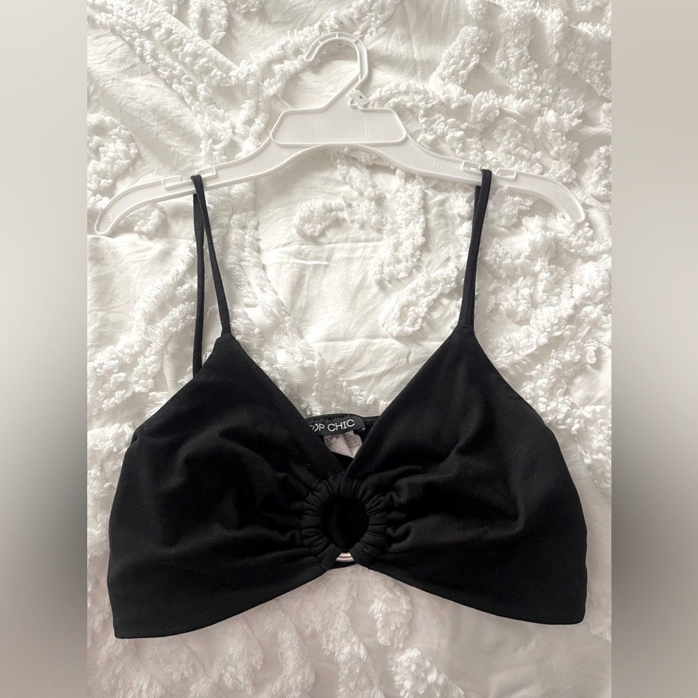 Black keyring tank